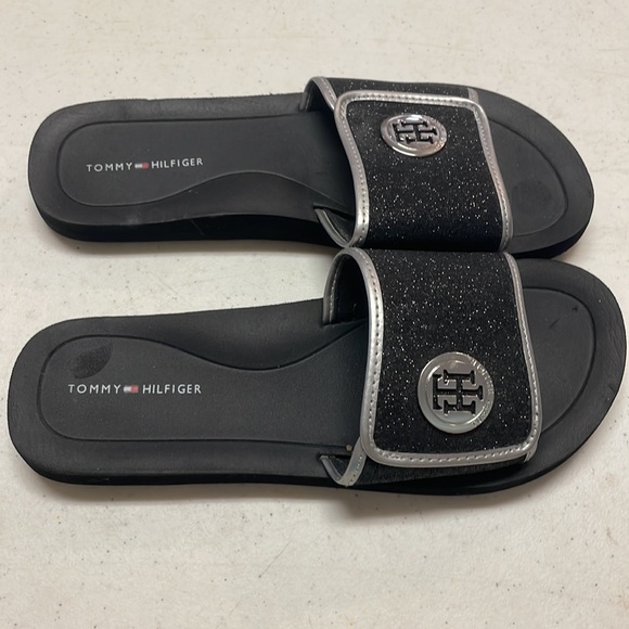 🎉HP🎉Tommy Hilfiger Sparkly Foam Slides/Sandals - Picture 3 of 9